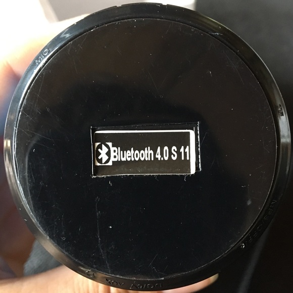 Small Bluetooth speaker - Picture 4 of 4